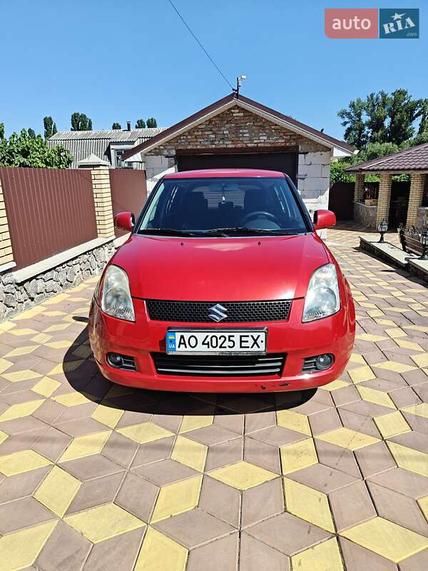 Хетчбек Suzuki Swift 2007 в Кременчуці