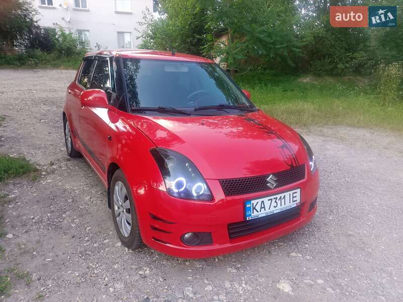 Хэтчбек Suzuki Swift 2006 в 