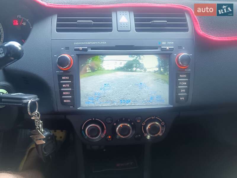 Хэтчбек Suzuki Swift 2006 в Киеве фото 10 Хэтчбек Suzuki Swift 2006 в Киеве