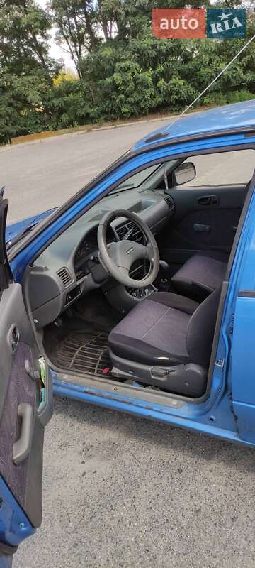 Хэтчбек Suzuki Swift 2001 в Малине