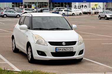 Хэтчбек Suzuki Swift 2013 в Житомире