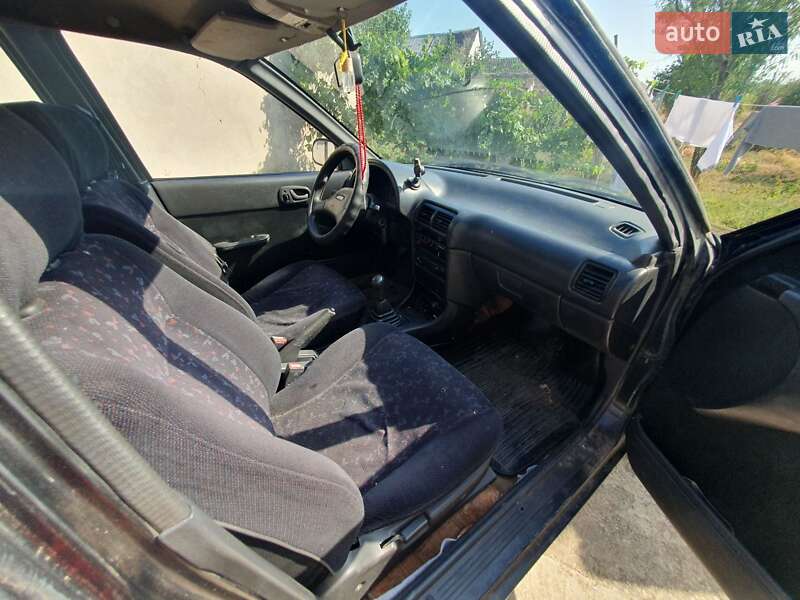 Седан Suzuki Swift 1994 в Одесі