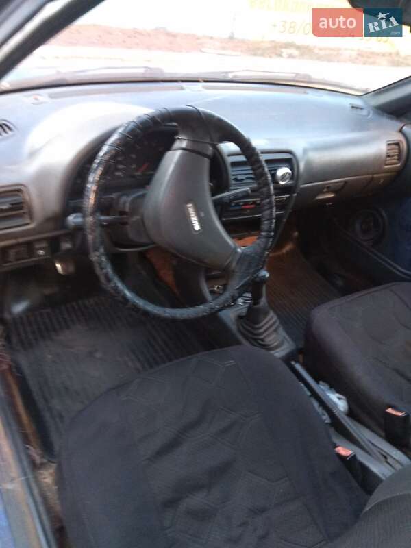 Хэтчбек Suzuki Swift 1996 в Светловодске