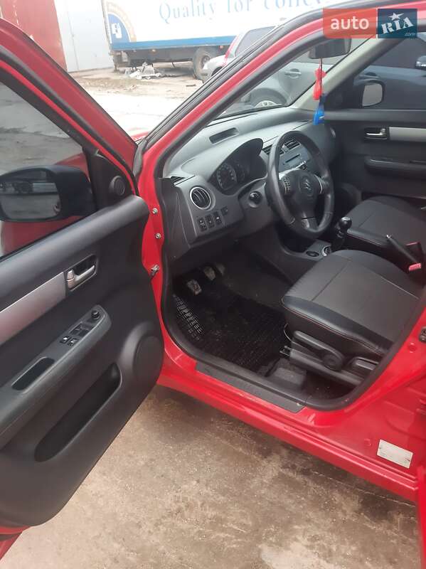 Хетчбек Suzuki Swift 2010 в Кропивницькому