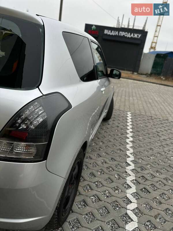 Хэтчбек Suzuki Swift 2007 в Полтаве