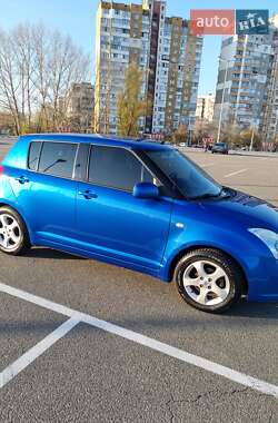 Хэтчбек Suzuki Swift 2006 в Киеве