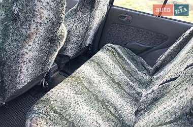 Седан Suzuki Swift 2000 в 