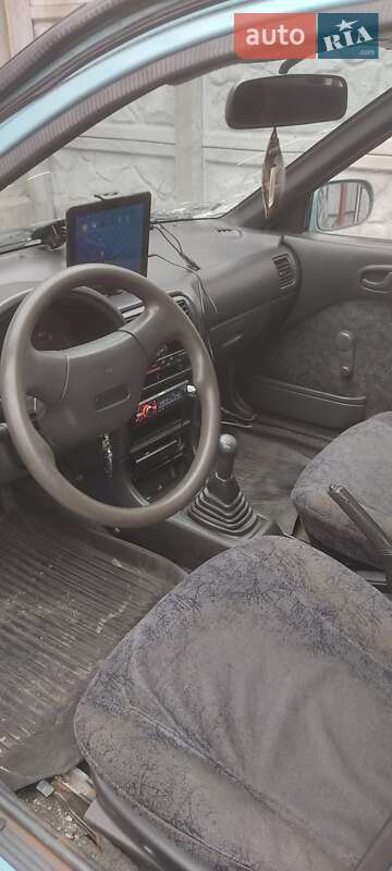 Седан Suzuki Swift 1995 в Дніпрі