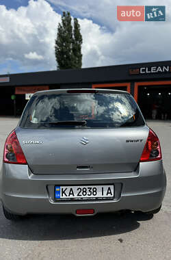 Хэтчбек Suzuki Swift 2010 в Броварах