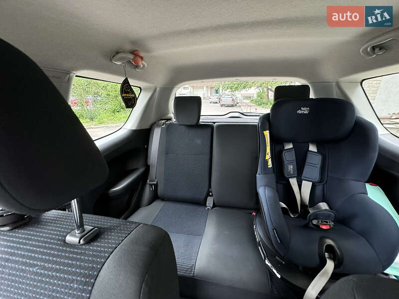 Хэтчбек Suzuki Swift 2010 в Броварах фото 24 Хэтчбек Suzuki Swift 2010 в Броварах