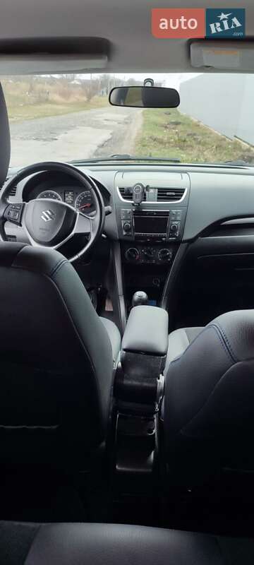 Хетчбек Suzuki Swift 2011 в Лохвиці