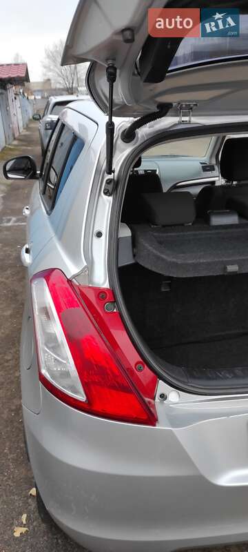 Хетчбек Suzuki Swift 2011 в Києві