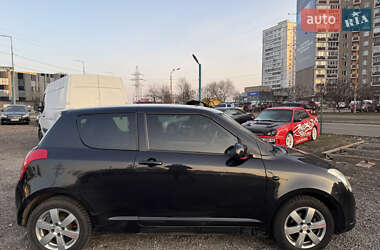 Хэтчбек Suzuki Swift 2008 в Киеве