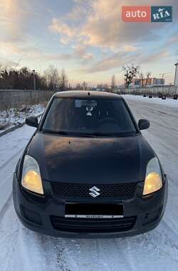 Хэтчбек Suzuki Swift 2010 в Киеве