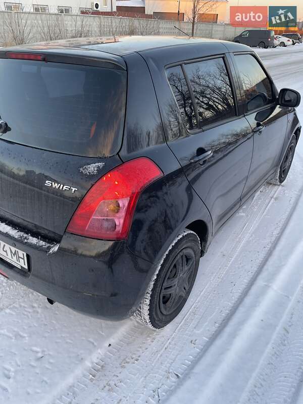 Хетчбек Suzuki Swift 2010 в Києві