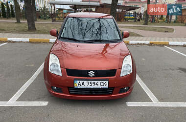 Хэтчбек Suzuki Swift 2007 в Киеве