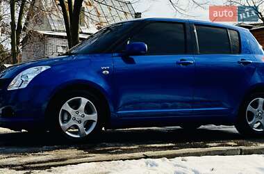 Хетчбек Suzuki Swift 2006 в Києві