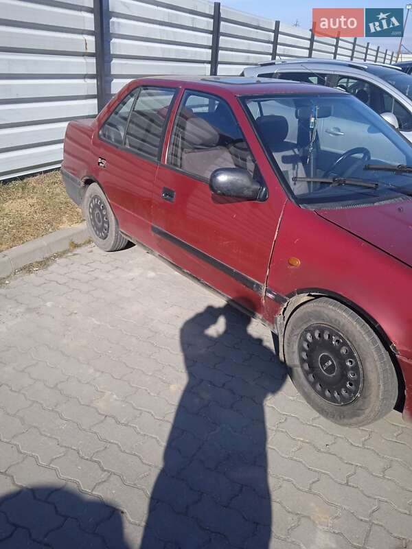 Седан Suzuki Swift 1994 в Пустомитах