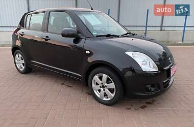 Хэтчбек Suzuki Swift 2010 в 