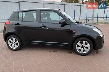 Хэтчбек Suzuki Swift 2010 в 