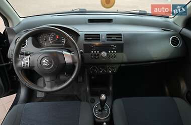 Хэтчбек Suzuki Swift 2010 в 