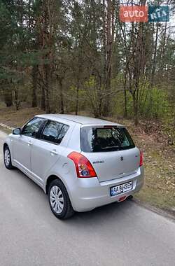 Хетчбек Suzuki Swift 2009 в 