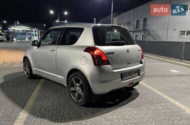 Хэтчбек Suzuki Swift 2009 в 
