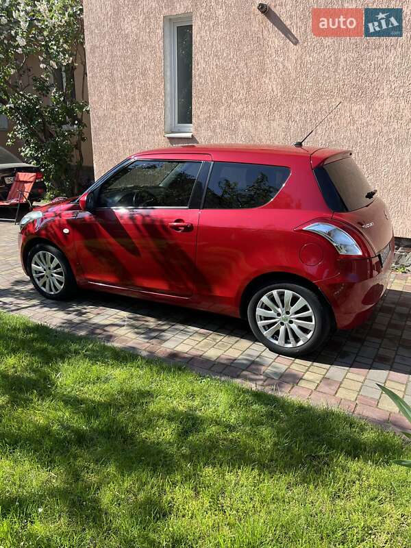 Хэтчбек Suzuki Swift 2010 в Львове