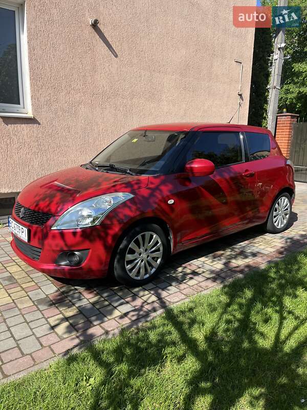 Хэтчбек Suzuki Swift 2010 в Львове