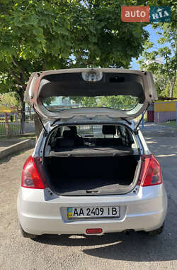 Хэтчбек Suzuki Swift 2008 в 