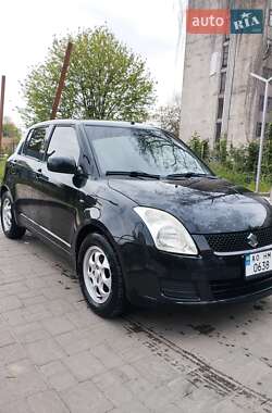 Хетчбек Suzuki Swift 2010 в Ужгороді