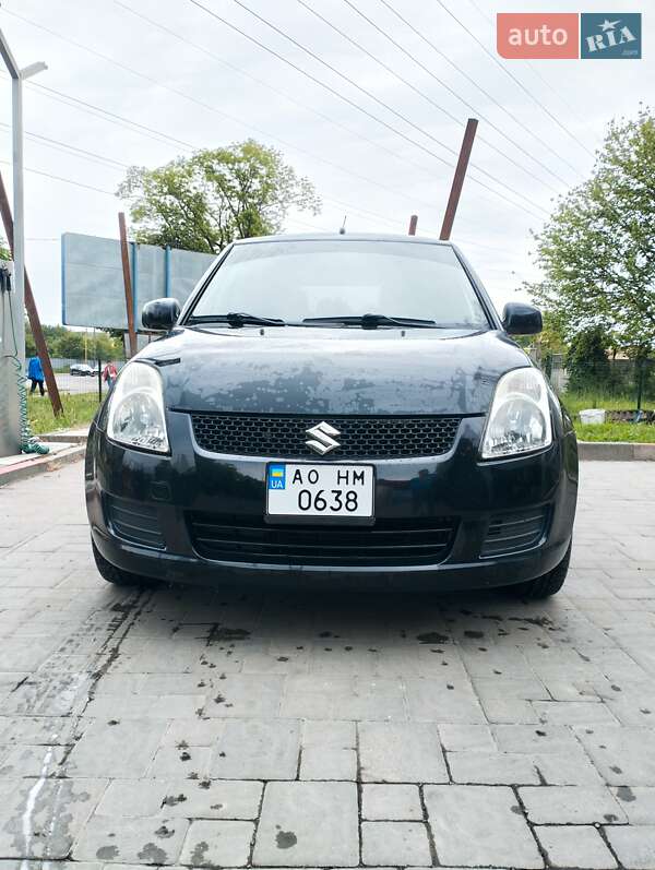 Хэтчбек Suzuki Swift 2010 в Ужгороде