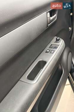 Хэтчбек Suzuki Swift 2010 в 