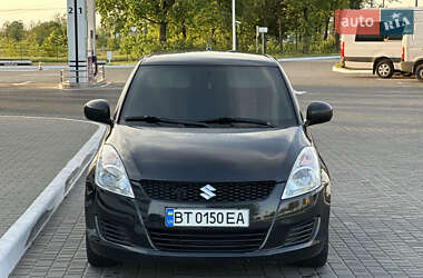 Хетчбек Suzuki Swift 2012 в 