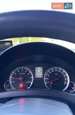 Хетчбек Suzuki Swift 2012 в 