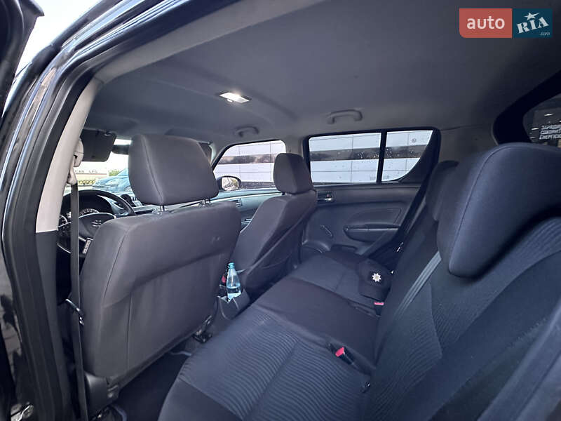 Хэтчбек Suzuki Swift 2012 в Великом Дальнике