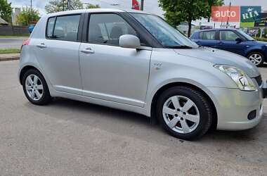 Хэтчбек Suzuki Swift 2006 в Чернигове