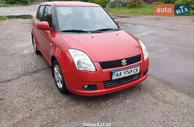 Хэтчбек Suzuki Swift 2007 в Киеве