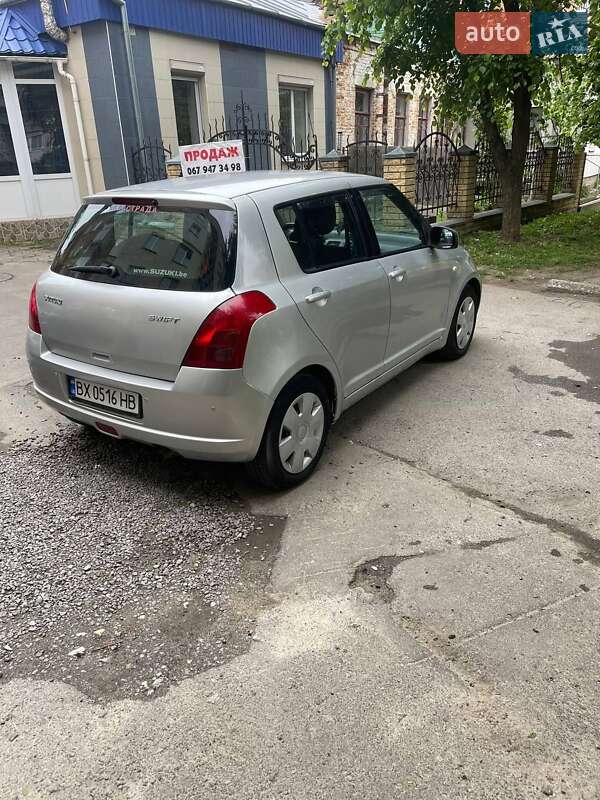 Хетчбек Suzuki Swift 2005 в Хмельницькому