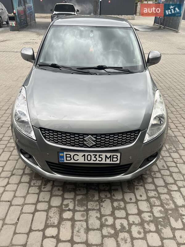 Хэтчбек Suzuki Swift 2011 в Львове