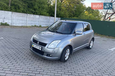 Хэтчбек Suzuki Swift 2006 в Львове