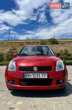 Хетчбек Suzuki Swift 2007 в 