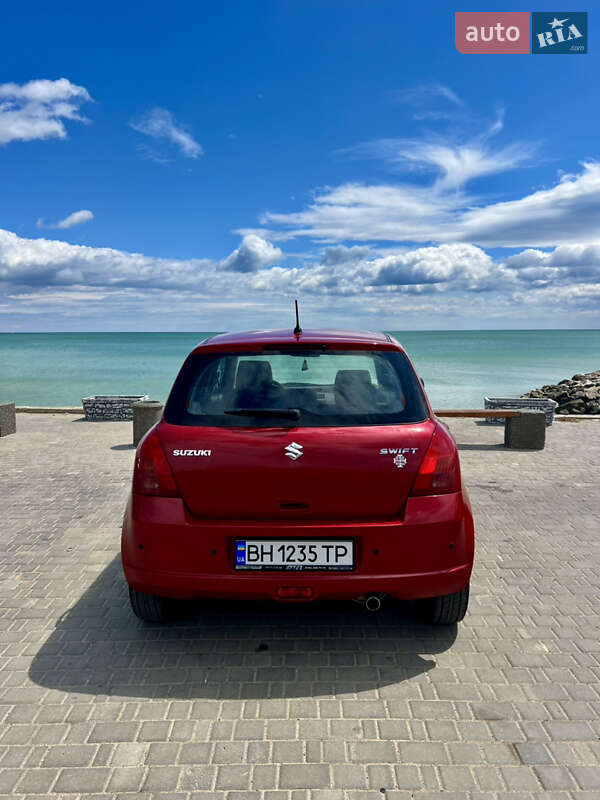 Хетчбек Suzuki Swift 2007 в Одесі