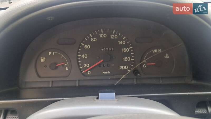 Седан Suzuki Swift 2003 в Славянске