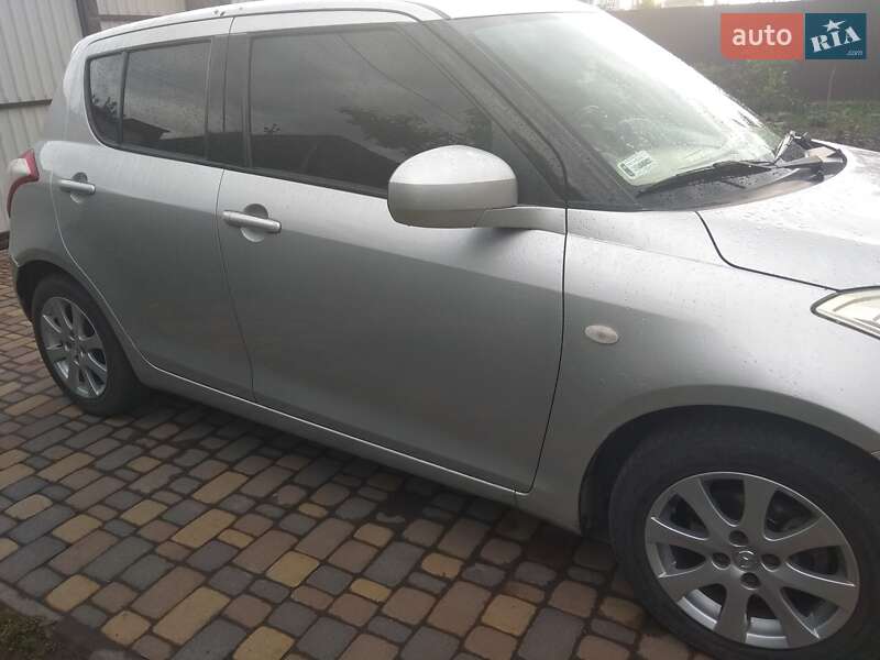 Хэтчбек Suzuki Swift 2011 в Барышевке фото 26 Хэтчбек Suzuki Swift 2011 в Барышевке