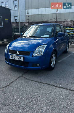 Хэтчбек Suzuki Swift 2006 в 