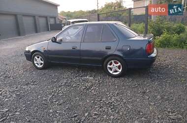 Седан Suzuki Swift 2000 в 