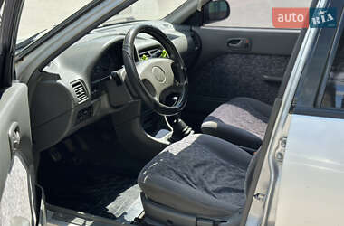 Седан Suzuki Swift 2003 в 