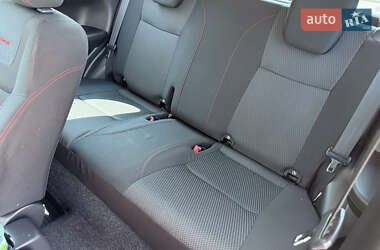 Хэтчбек Suzuki Swift 2011 в 
