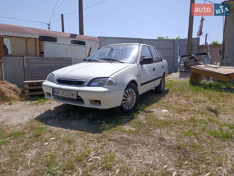 Седан Suzuki Swift 1998 в 